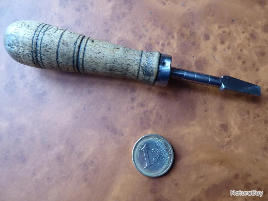 Petit Tournevis Manche Bois Virole Laiton Panne De 7 Mm (pour Coffret De Pistolet Ou Arme Ancienne) 2 Petit Tournevis Manche Bois Virole Laiton Panne De 7 Mm (pour Coffret De Pistolet Ou Arme Ancienne) – Image 2