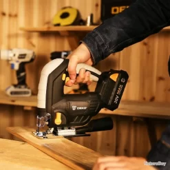 Scie Sauteuse Pro 1050W Guidage Laser LED, Modele: QD6633 2 Batteries 7 Scie Sauteuse Pro 1050W Guidage Laser LED, Modele: QD6633 2 Batteries -Des outils pour votre vie. 00003 Scie Sauteuse Pro 1050W Guidage Laser LED Modele QD6633 2 Batteries