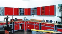 Armoire Murale 2 Portes 2 étagères Et 18 Boites De Rangement Gris Kupper -Des outils pour votre vie. 00006 Armoire murale 2 portes 2 etageres et 18 boites de rangement Gris Kupper