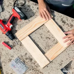 Visseuse Et Perceuse Sans Fil Batterie Au Lithium 21V 1.3Ah, Vitesse 1500rpm Chargeur InclusTD210L-1 -Des outils pour votre vie. 00008 Visseuse et Perceuse Sans Fil Batterie au Lithium 21V 1.3Ah Vitesse 1500rpm Chargeur InclusTD210L 1