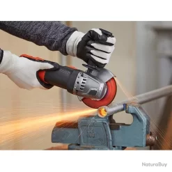 Black & Decker Meuleuse D'angle Filaire 900 W Ø Disque 115 Mm Poignée 3 Positions BEG210-QS Black And Decker -Des outils pour votre vie. 00013 Meuleuse d angle filaire 900 W O disque 115 mm poignee 3 positions BEG210 QS Black and Decker