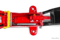 Cric Rouleur Hydraulique 2t - Extra Bas MW-Tools CAT2L 8 Cric Rouleur Hydraulique 2t - Extra Bas MW-Tools CAT2L -Des outils pour votre vie. 00015 Cric rouleur hydraulique 2t extra bas MW Tools CAT2L